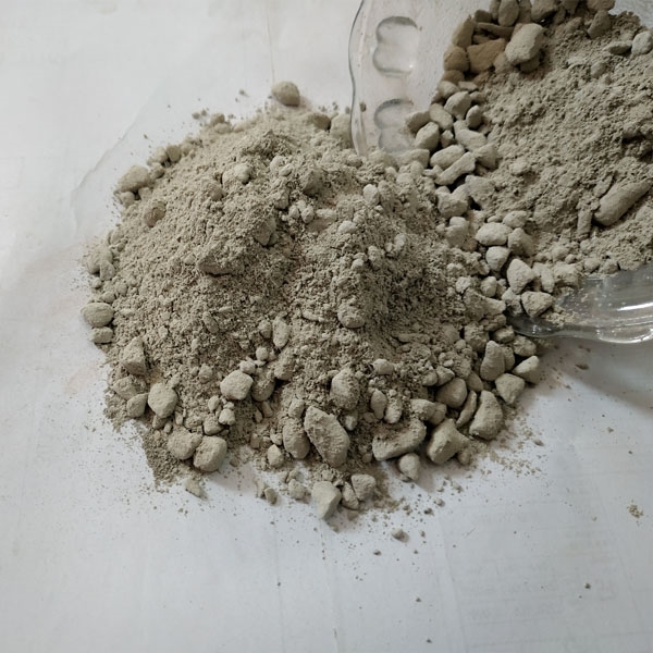 顆粒對剛玉質(zhì)澆注料性能的影響